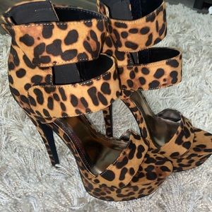 Leopard Platform Stilleto